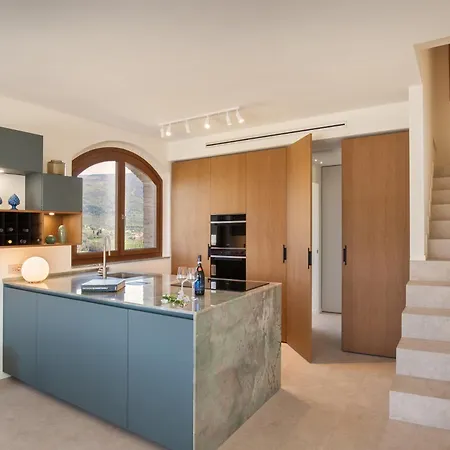 Luxury Monte Orione Garda Villa